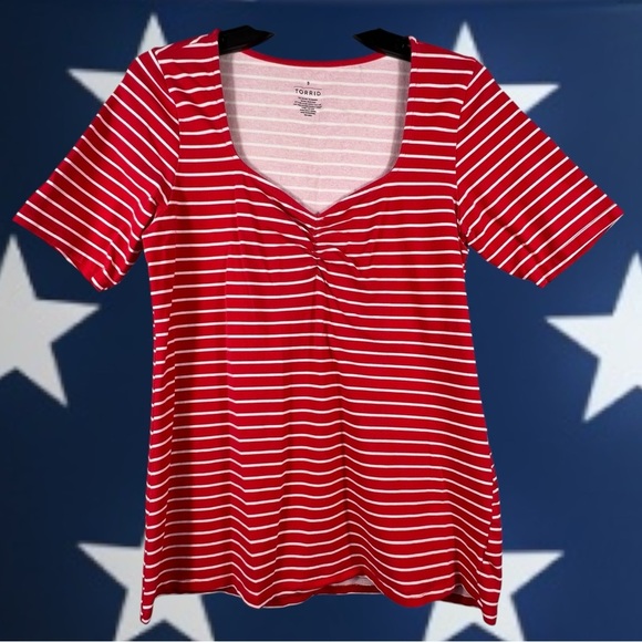 Red White Striped Top Plus Size 3X Ruched Sweetheart Neckline Stretch Tee 22/24 - Picture 2 of 6
